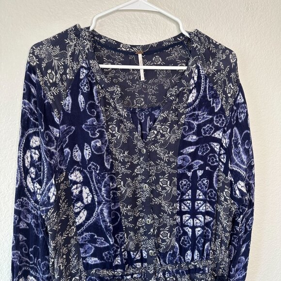 Free People Boho Printed Tunic Blouse S Button Front Long Sleeve Tie Hem Flowy R - Picture 2 of 9